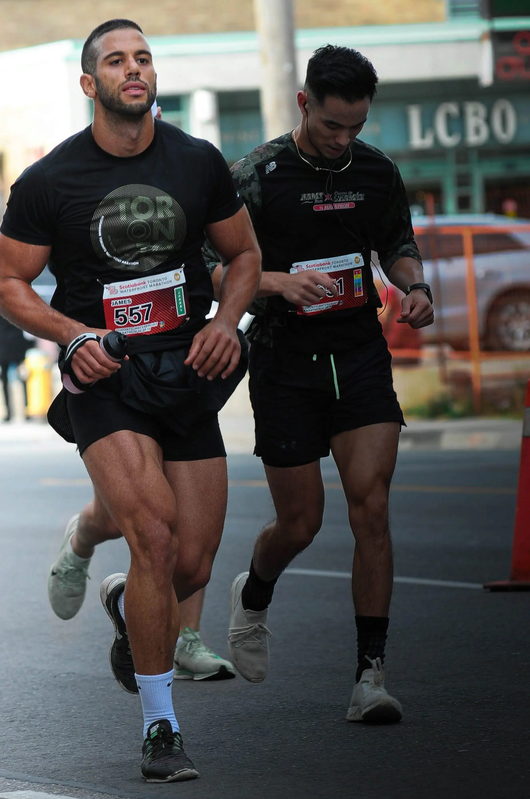 Hoe je een marathon kunt lopen zonder spiermassa te verliezen